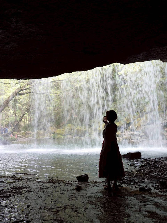 Nabegataki Falls